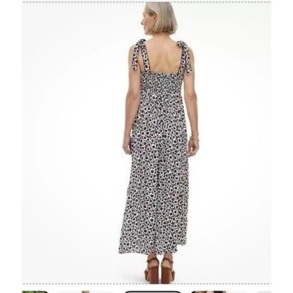Diane Von Furstenberg X Target Size M Black Poppy Smocked Midi Dress 100% Rayon - Picture 2 of 10